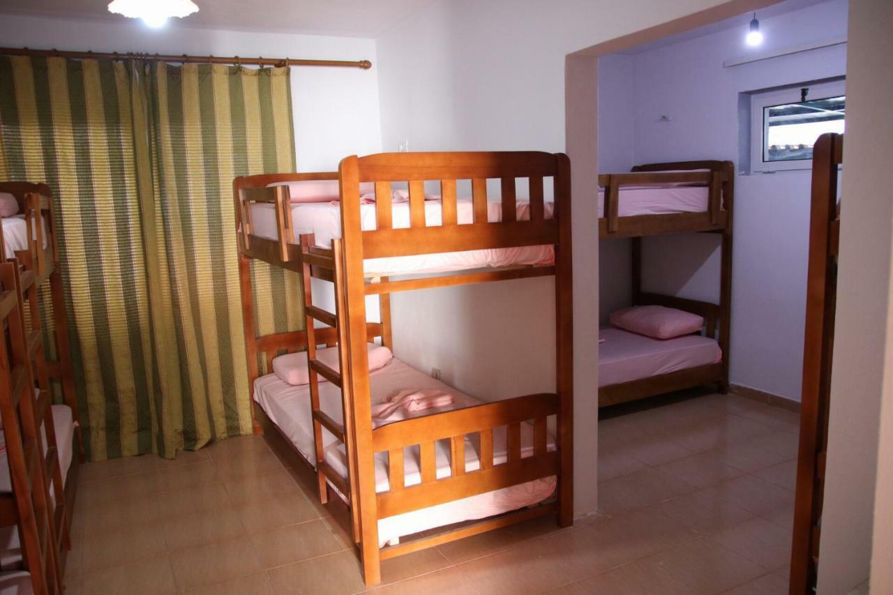 Eden Hostel Tirana Kültér fotó