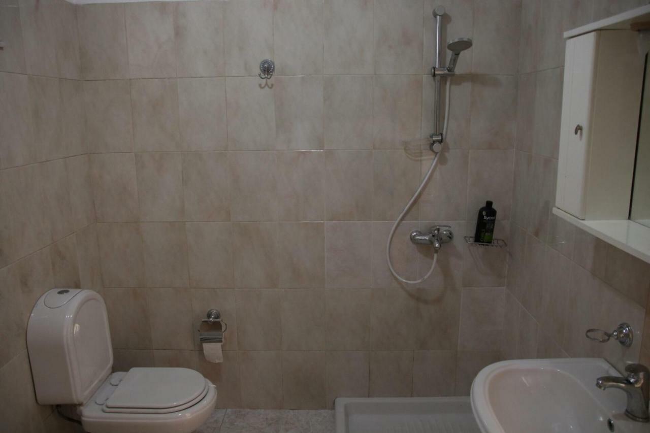 Eden Hostel Tirana Kültér fotó